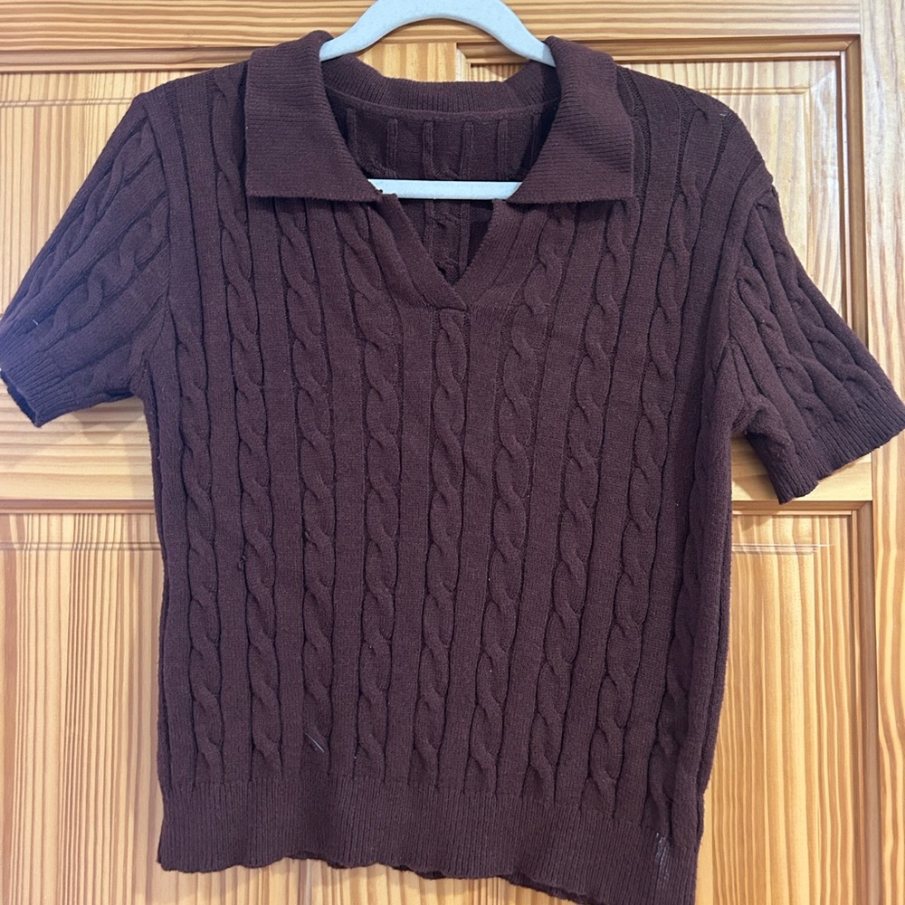 Maroon Cable Knit Short Sleeve Sweater